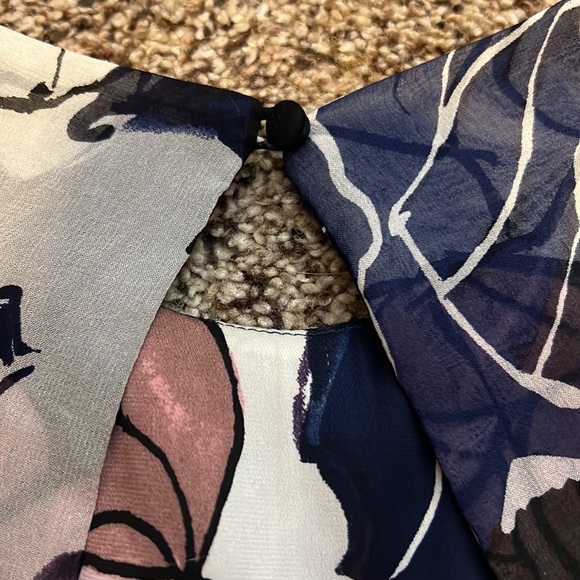 Diane von Furstenberg Connie Silk Cut Out-Back,Floral Print Top - Picture 7 of 10